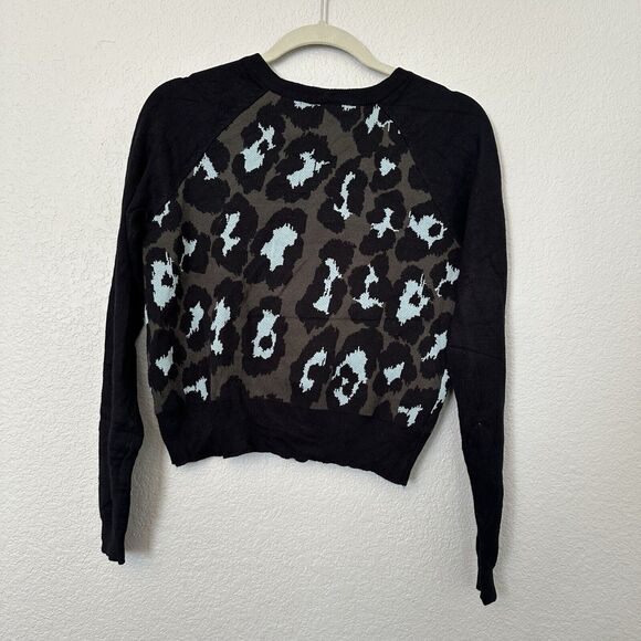 Romeo & Juliet Womens Top Knit Animal Print Long Sleeve M EUC - Picture 2 of 6